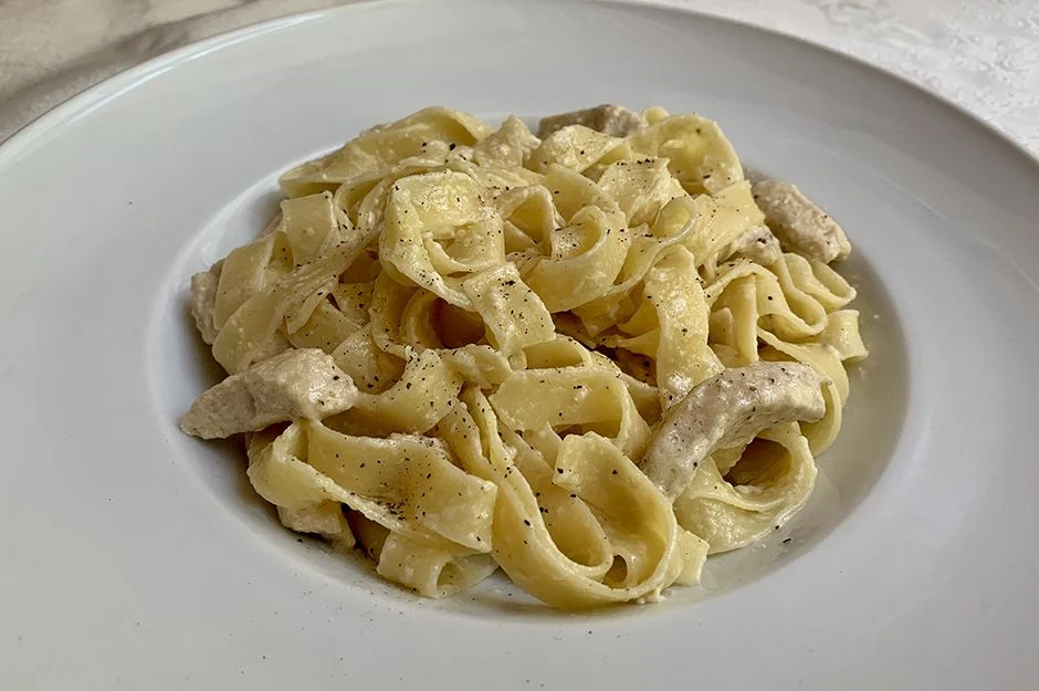 FETTUCİNİ ALFREDO
