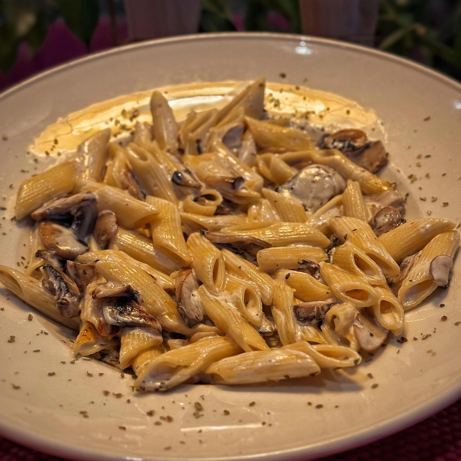 Kremalı Penne