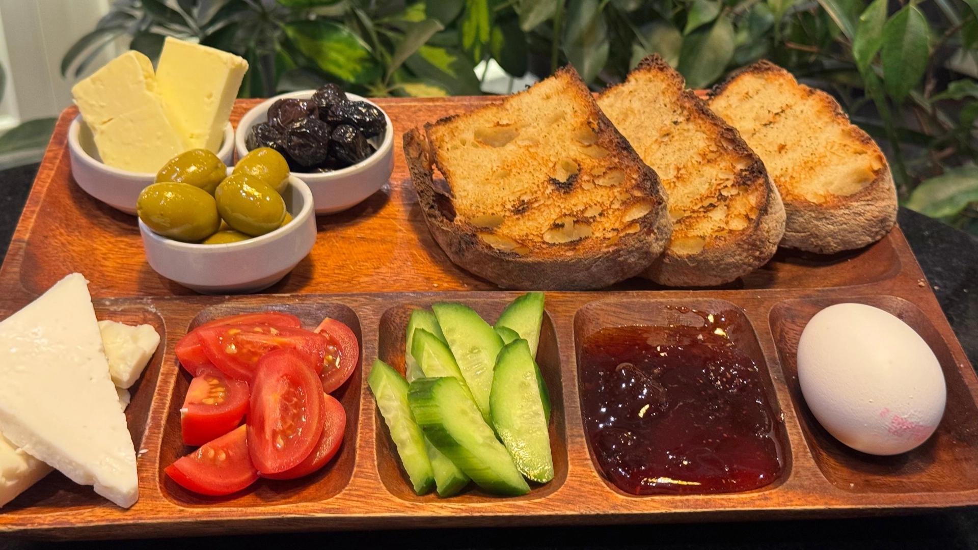 Hızlı Kahvaltı Tabağı