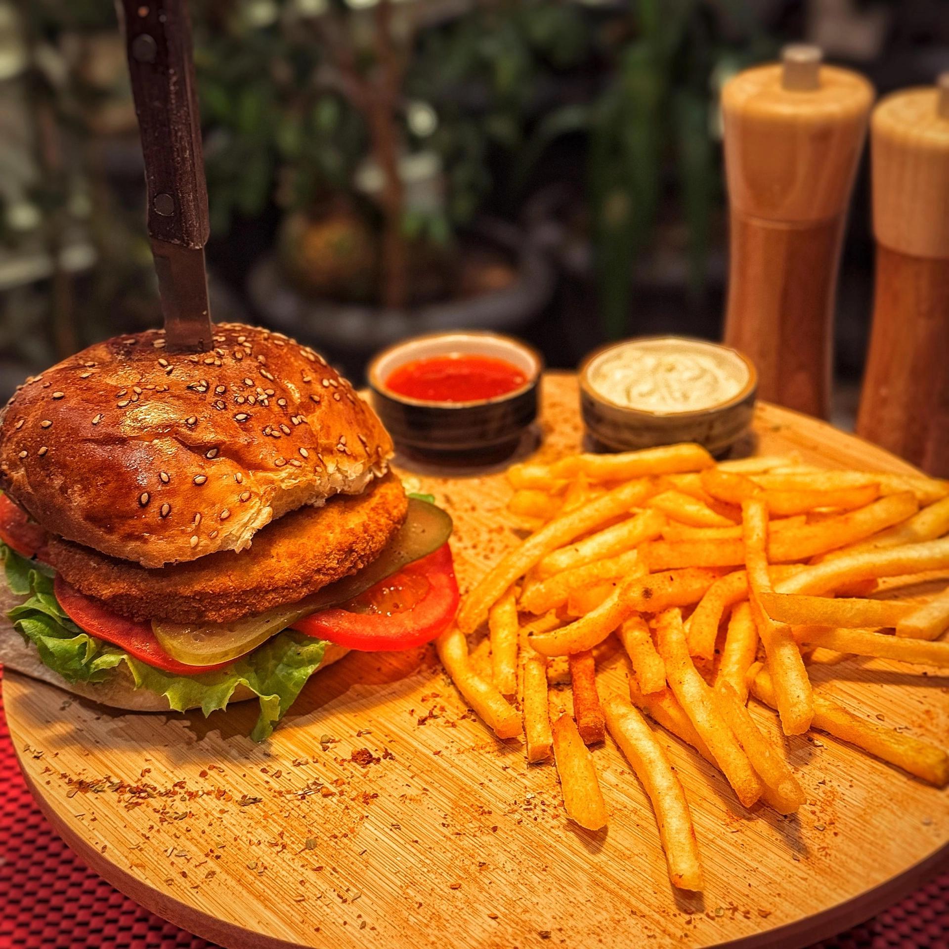 Kızarmış Tavuk Burger