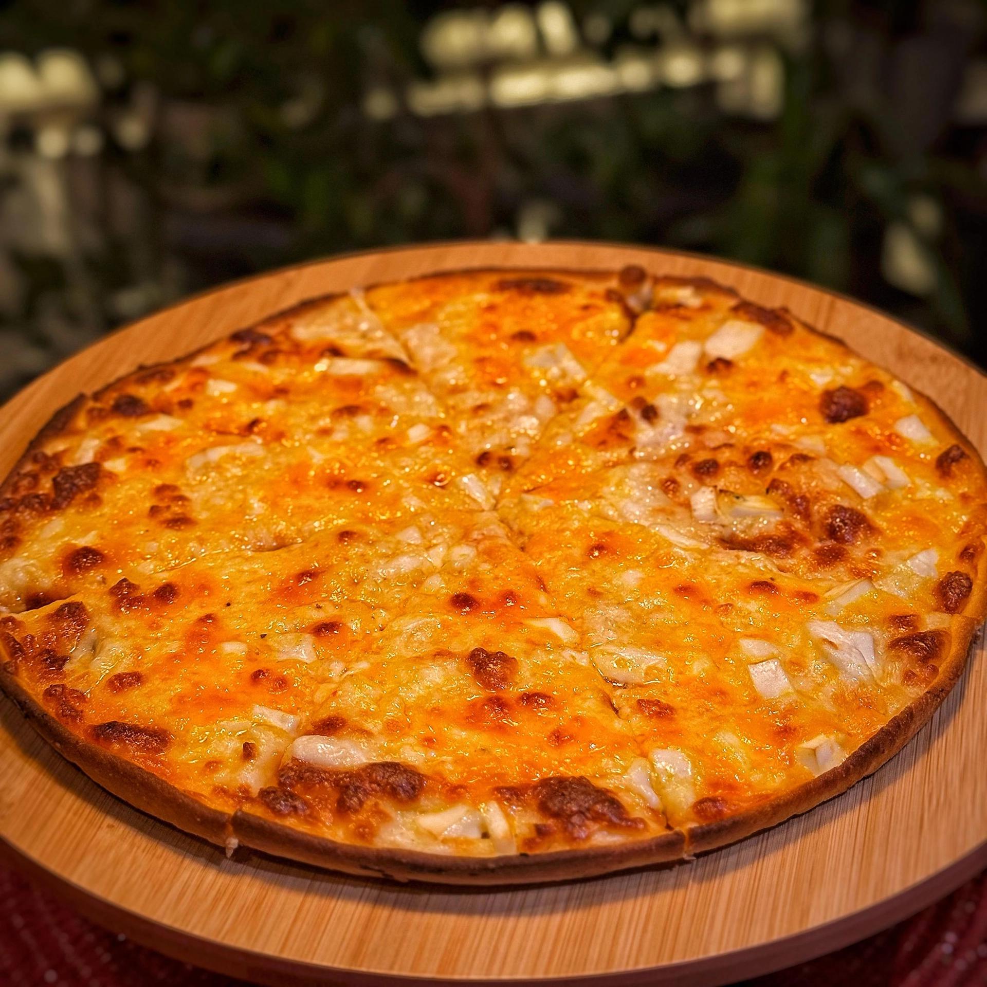 Dört Peynirli Pizza