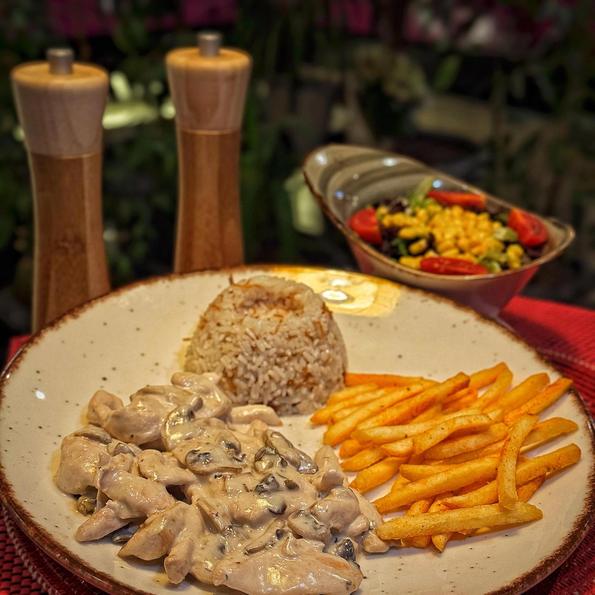 Kremalı Tavuk