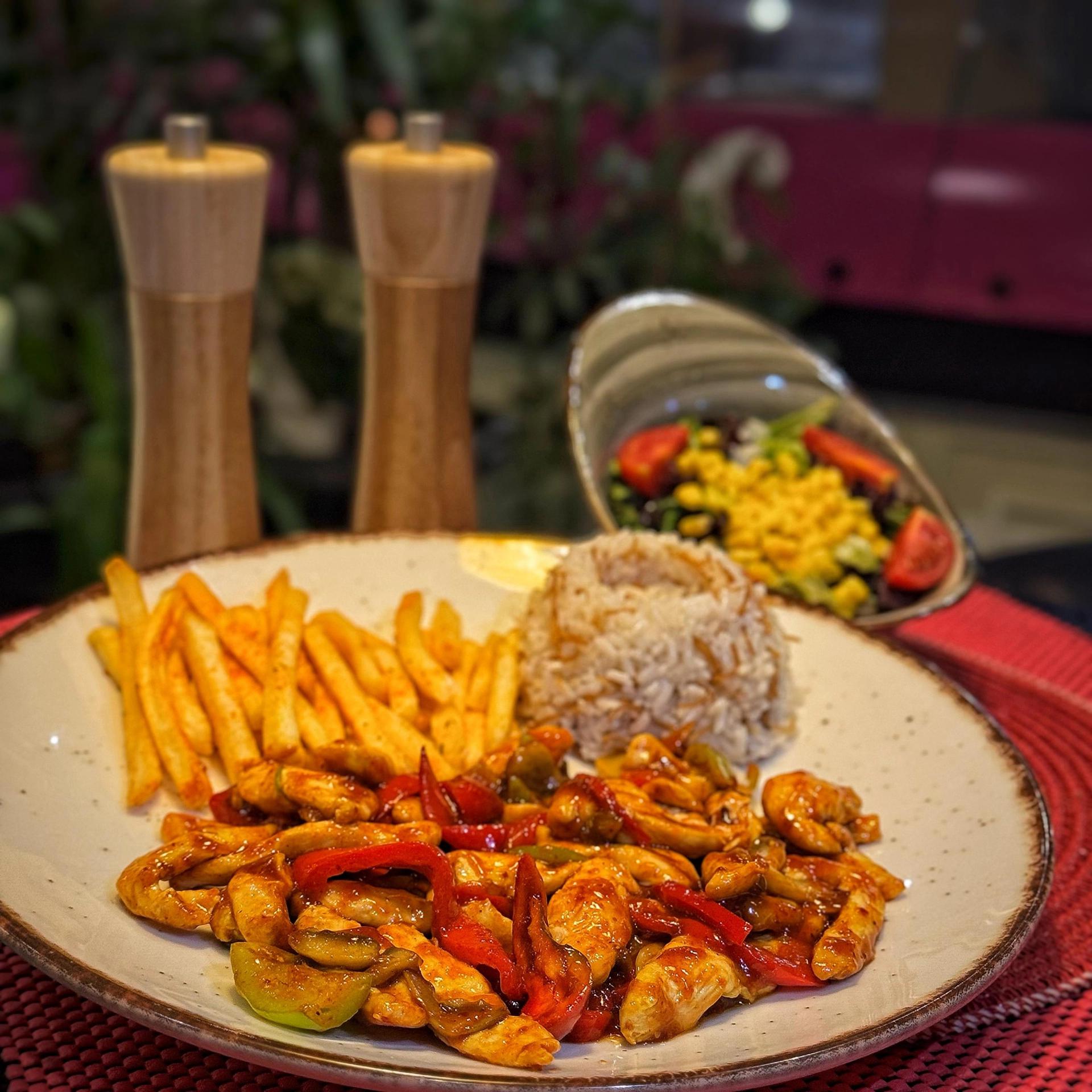 Acı Soslu Tavuk